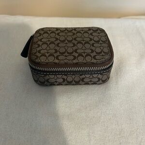 Coach pill box (missing pill tubes)